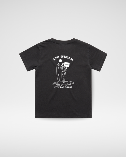 SURFS UP GIRL TEE - BLACK